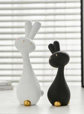 现代简约艺术黑白兔子桌面小摆件树脂工艺品客厅办公室电视柜装饰