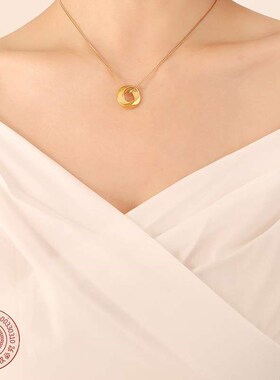 Fashion niche titanium steel material twist ring circle pend