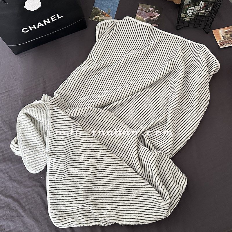 竹炭灰细纤维条纹浴巾~珊瑚绒迅速吸水洗澡巾柔软舒适毛巾男女,淘宝优惠券,粉丝福利购,淘宝优惠卷