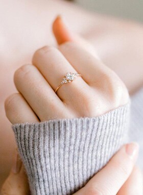 Luxury Gold Ring for Women Engagement Ring Elegant Simple Fe