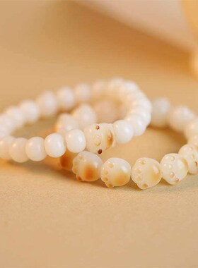 Charcoal Claw Cat Bodhi Root Brlet Female Natural White Jade