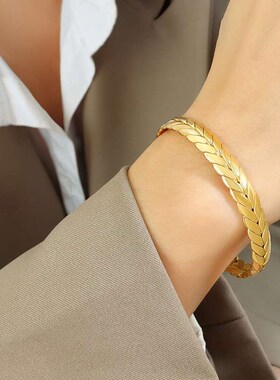 Geometric wheat ear brlet female ring female index finger ri