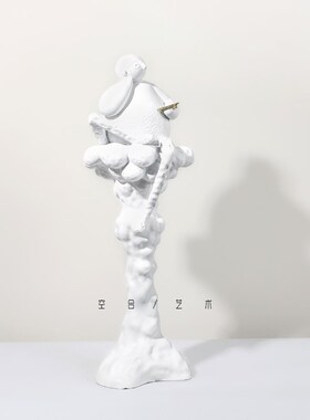 空合现代创意白色看书人物艺术摆件样板房售楼部酒店客厅玄关雕塑