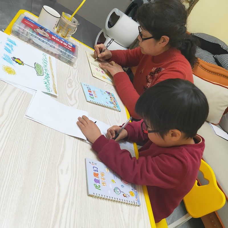 进口幼儿园儿童桌椅套装宝宝学习课桌可升降室内长方形家用桌子,淘宝优惠券,粉丝福利购,淘宝优惠卷