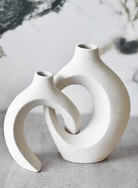 北欧奶油风绿植艺术摆件创意家居玄关客厅陶瓷白色花瓶高级感摆设