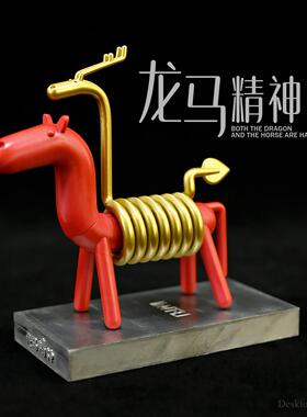 龙马精神金红色版 家居桌面摆件 树脂工艺品 LTCP-299+