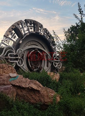 工业风创意怀旧金属机械铁艺摆件落地模型装饰庭院建筑复古纯手工