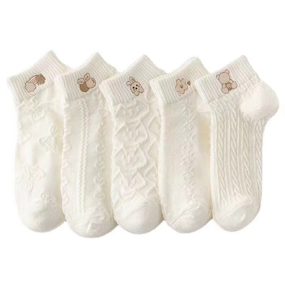 夏季薄款卡通刺绣短筒袜中筒袜女袜可爱图案休闲吸湿排汗纯色船袜