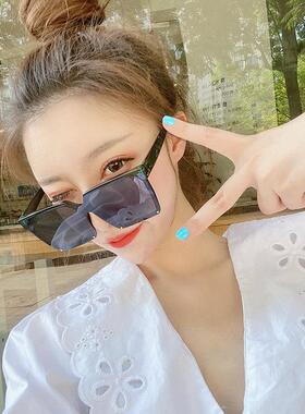 太阳镜女偏光防紫外线大脸显瘦方形连体大镜片网红ins韩版潮墨镜