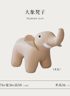 法斗狗万向轮小凳子客厅落地旺宅摆件年轻人乔迁新居礼物暖房实用