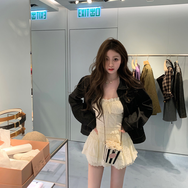 你的懒懒llan【奶油玉兔】法式风情性感绣花挂脖上衣+半裙套装女,淘宝优惠券,粉丝福利购,淘宝优惠卷