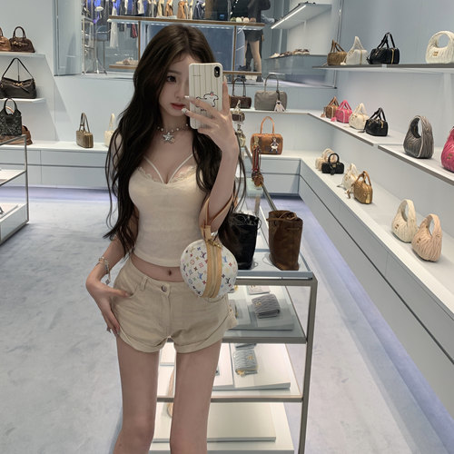 你的懒懒llan【腿精的心机】显腿长性感俏皮卷边设计牛仔短裤女 - 图1