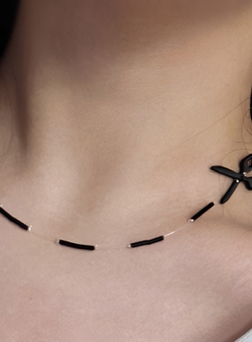 沿虚线剪开！黑白简约剪刀项链