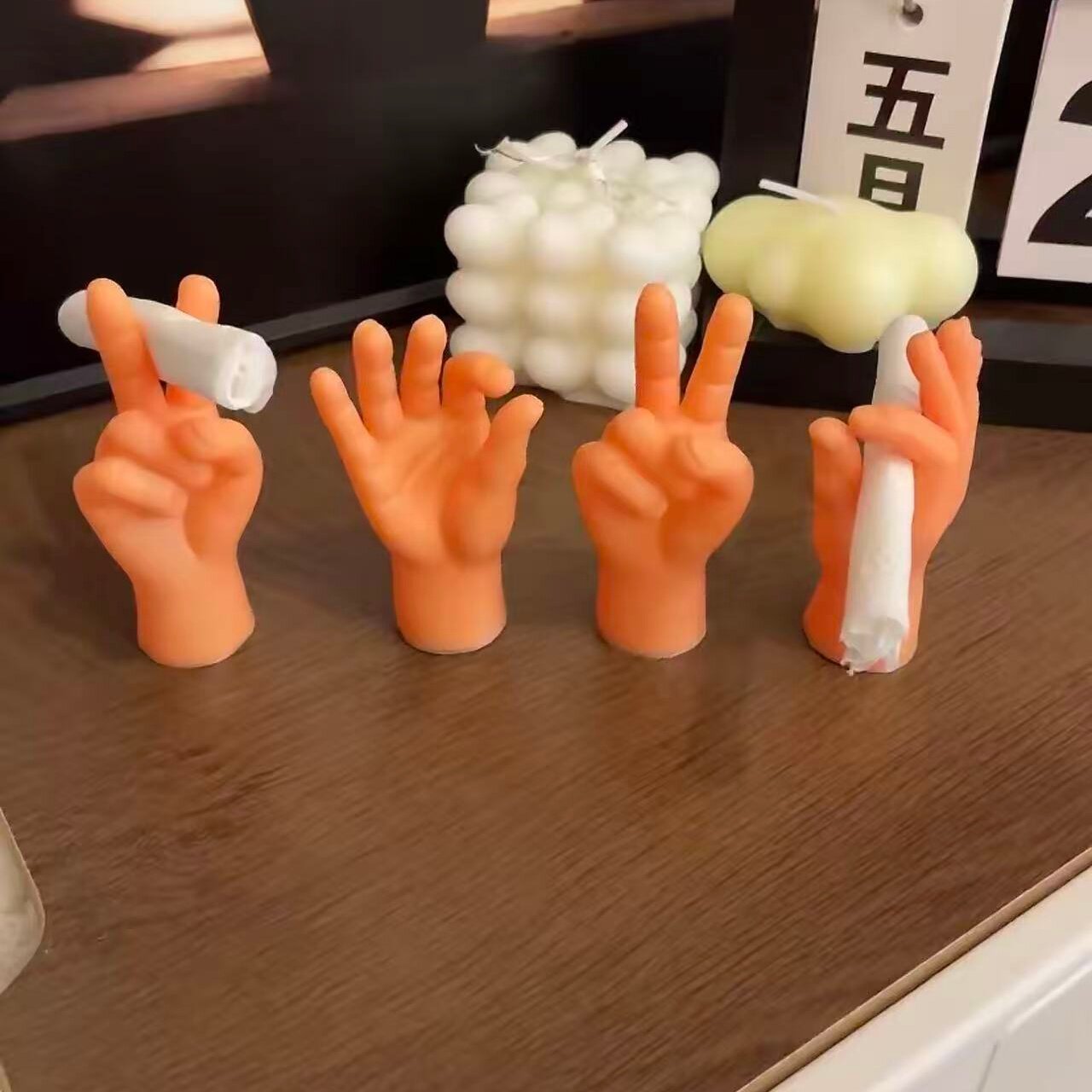 Funny decompression finger sleeve cigarette butt ring