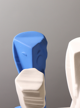 北欧创意磨砂人脸摆件陶瓷装饰品样板房客厅茶几摆设克莱因蓝白色