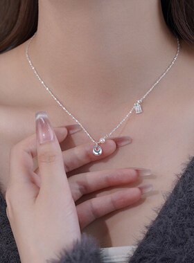 月售500条999足银胖坨福牌锁骨链