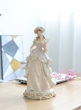 创意精美人物摆件客厅酒柜工艺品欧式天使礼品复古时装女郎装饰品