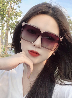 方形大框太阳眼镜2020新款潮女网红款街拍黑色情侣偏光开车太阳眼