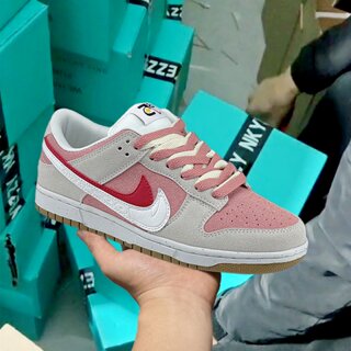 Low-top men's shoes white gray pink year of the rabbit sports women's casual skateboard shoes couples size according to what you usually wear