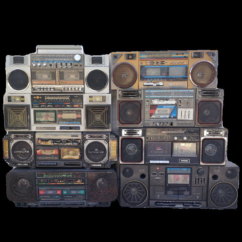 Nostalgic household old-fashioned tape recorder, tape inserter, cassette radio, antiques, miscellaneous film and television props and ornaments