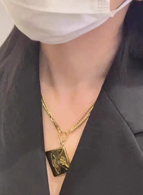 《现货秒发》土星信封项链轻奢小众设计感高级锁骨链