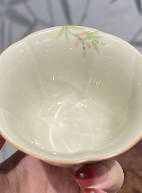 惊蛰 草木灰手绘粉藤花主人杯陶瓷茶杯复古单杯釉下彩茶具品茗杯