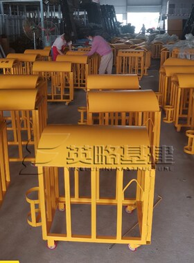 电焊机笼 防护棚电焊机吊笼防雨车带灭火器支架 工地标准化产品