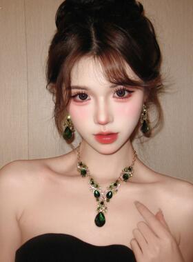 覆古贵气感绿色项炼耳环套装礼服配饰轻奢水滴夸张高级耳饰锁骨炼