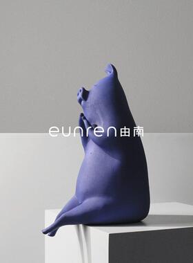 忧郁猪可爱动物树脂家具客厅样板房酒店桌面北欧摆件装饰品