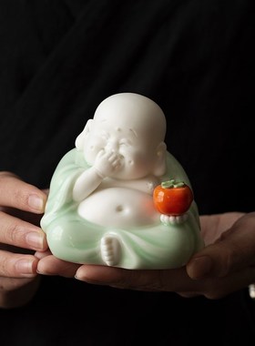 创意陶瓷弥勒佛摆件大肚佛笑佛禅意客厅办公室桌面装饰品车载摆设
