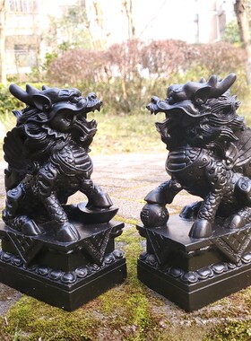 仿青石石雕八卦麒麟摆件一对家居玄关卧室石刻小工艺品办公室摆设