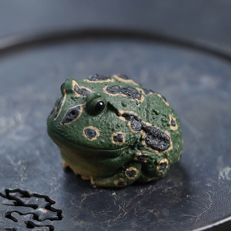 Yixing purple clay tea pet golden toad handmade tea play creative toad tea tray frog decoration tea accessories tea set accessories