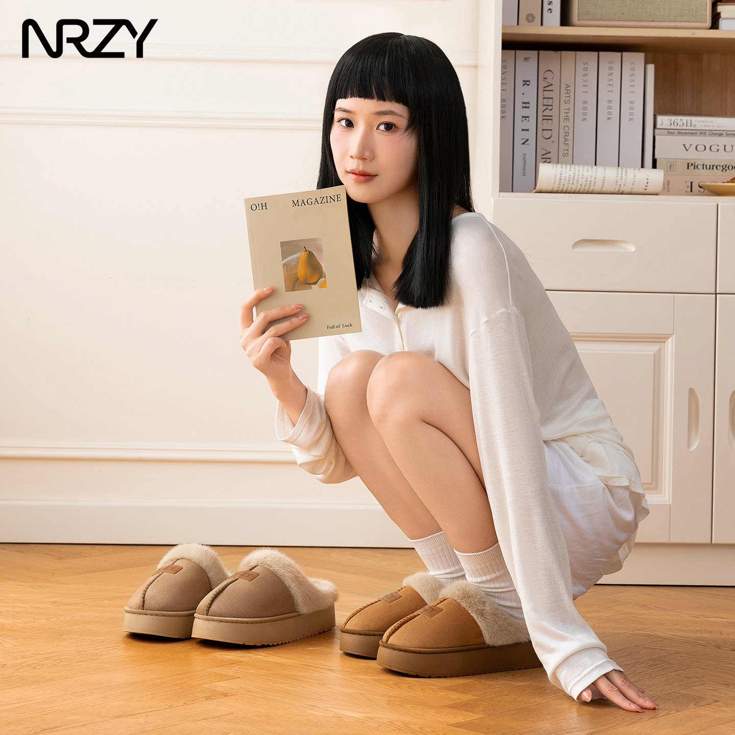 2026新款女款厚底毛绒保暖棉拖鞋