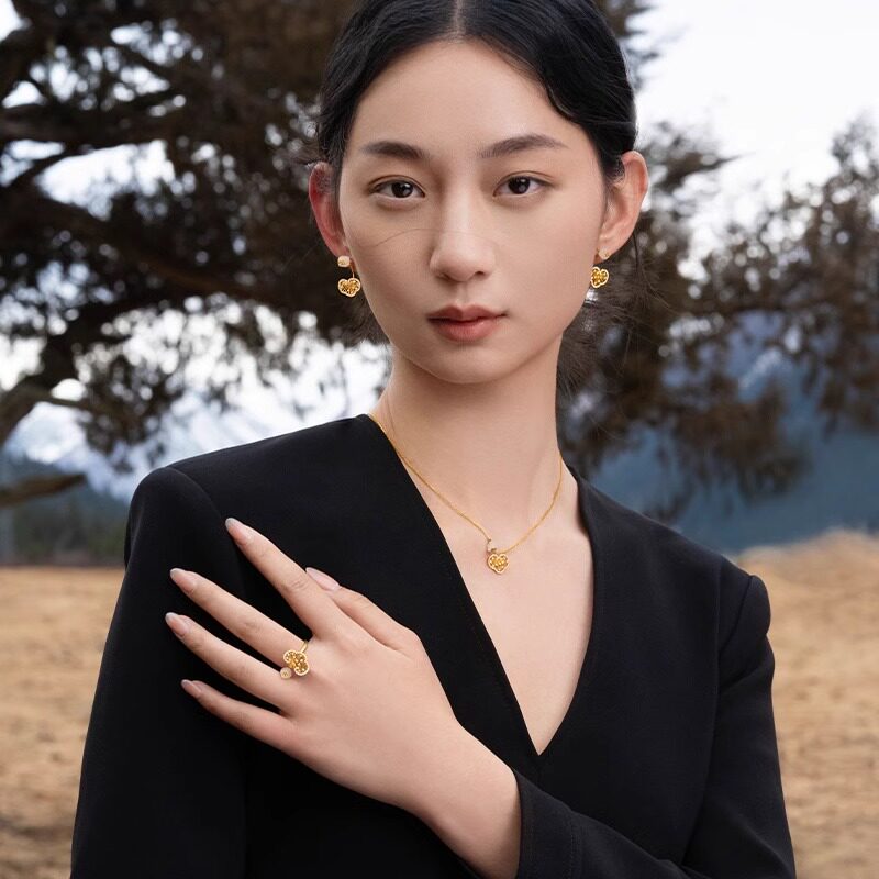 Chao Acer Intangible Cultural Heritage Filigree Ruyi Gold Diamond Ring