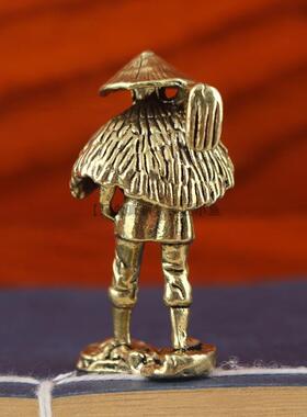 纯黄铜蓑衣老人斗笠锄头复古怀旧小摆件6070年代耕耘农村农民模型