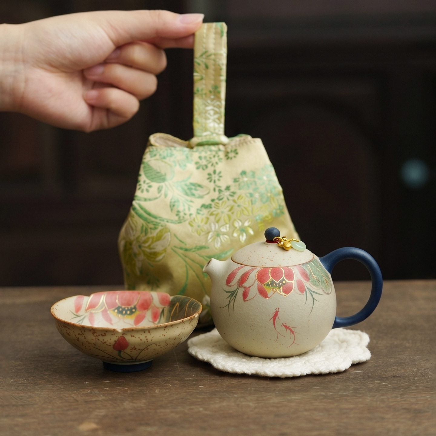 Manufacturer blue and white flint red travel tea set for one person to drink hand-painted koi and lotus ceramic outdoor portable quick cup