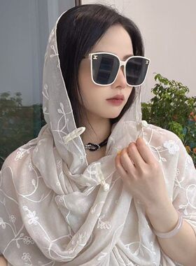 西北旅游敦煌莫高窟穿搭