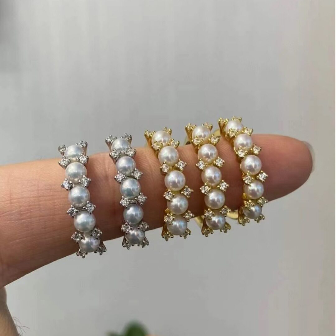Perfect Circle Aurora Freshwater AK Pearl Five-Bead Row Ring