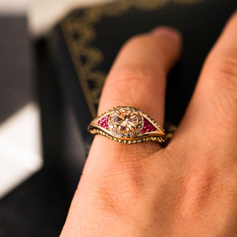 新款典雅复古风女士合金镀水晶戒指 tsangkai曾家银戒指/指环