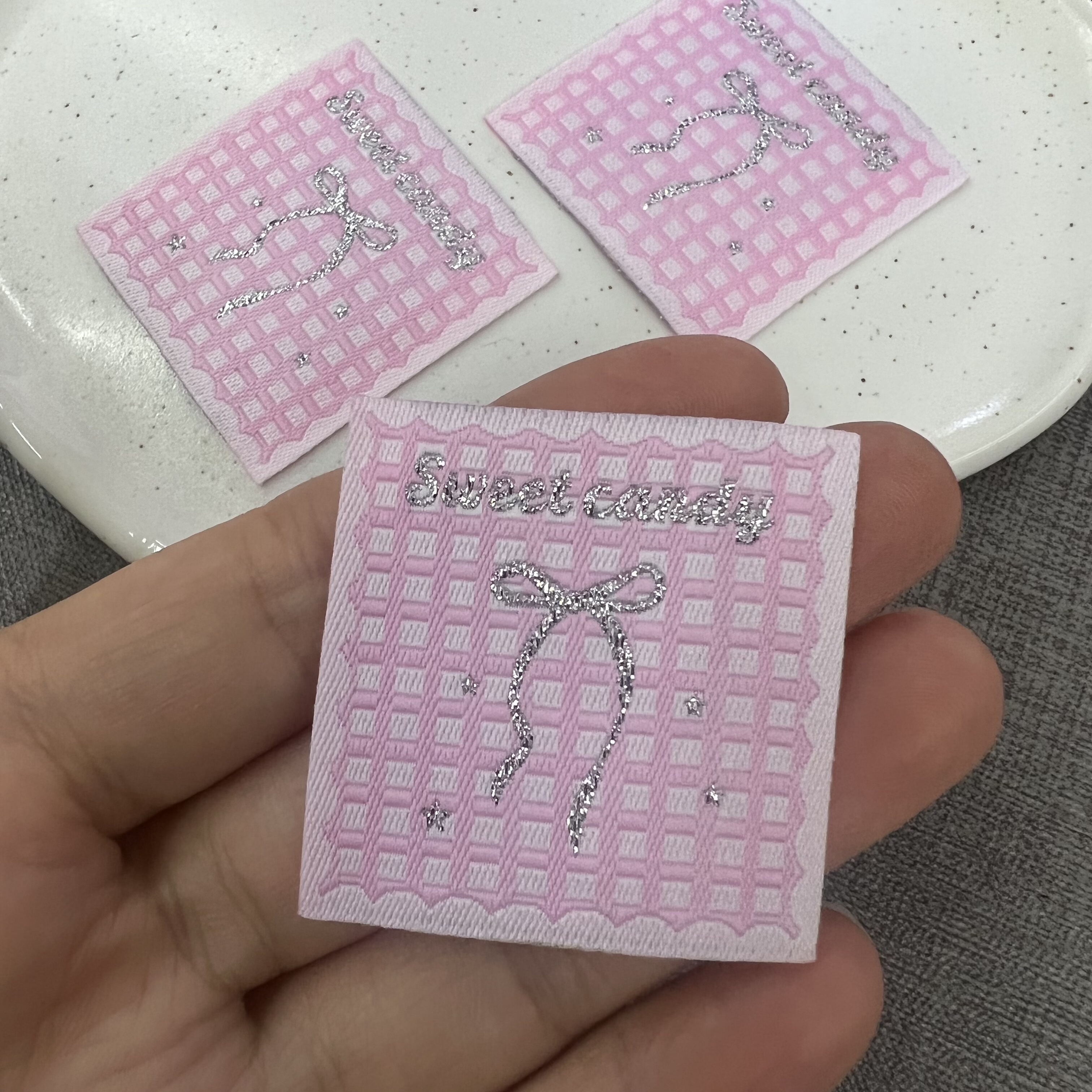 现货布标随机标帽袜子布标织标领标原创布艺标签商标卡通diy补丁,淘宝优惠券,粉丝福利购,淘宝优惠卷