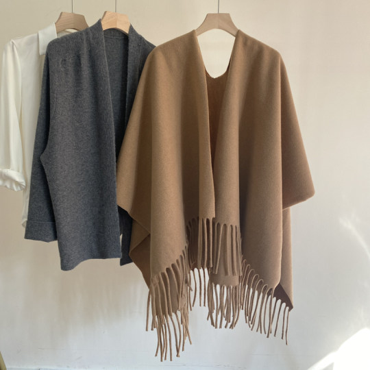 Warm outerwear women's scarf Digesta high-end