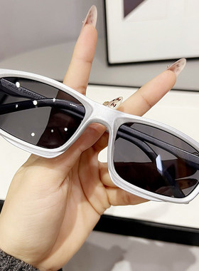 太阳镜女2026年新款大脸显瘦墨镜男防紫外线强光网红同款眼镜ins