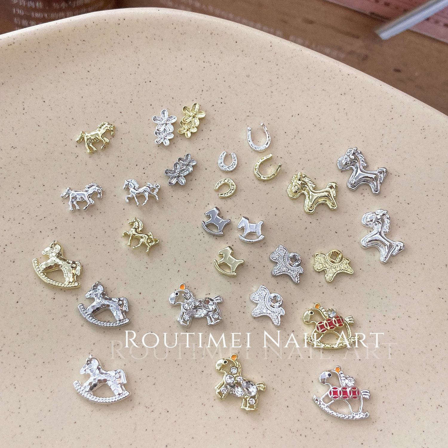 2026新款美甲合金饰品高级百搭小马饰品钻可爱小木马指甲钻饰爆款,淘宝优惠券,粉丝福利购,淘宝优惠卷
