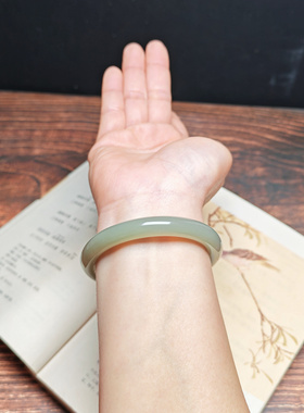 和田玉青白玉手镯55mm保真送证书