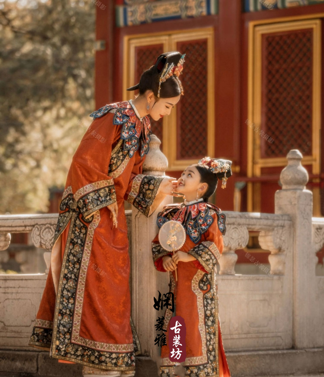 清朝吉服母子亲子旗服故宫旅拍摄影写真服满族皇后妃子装格格古装_虎窝淘
