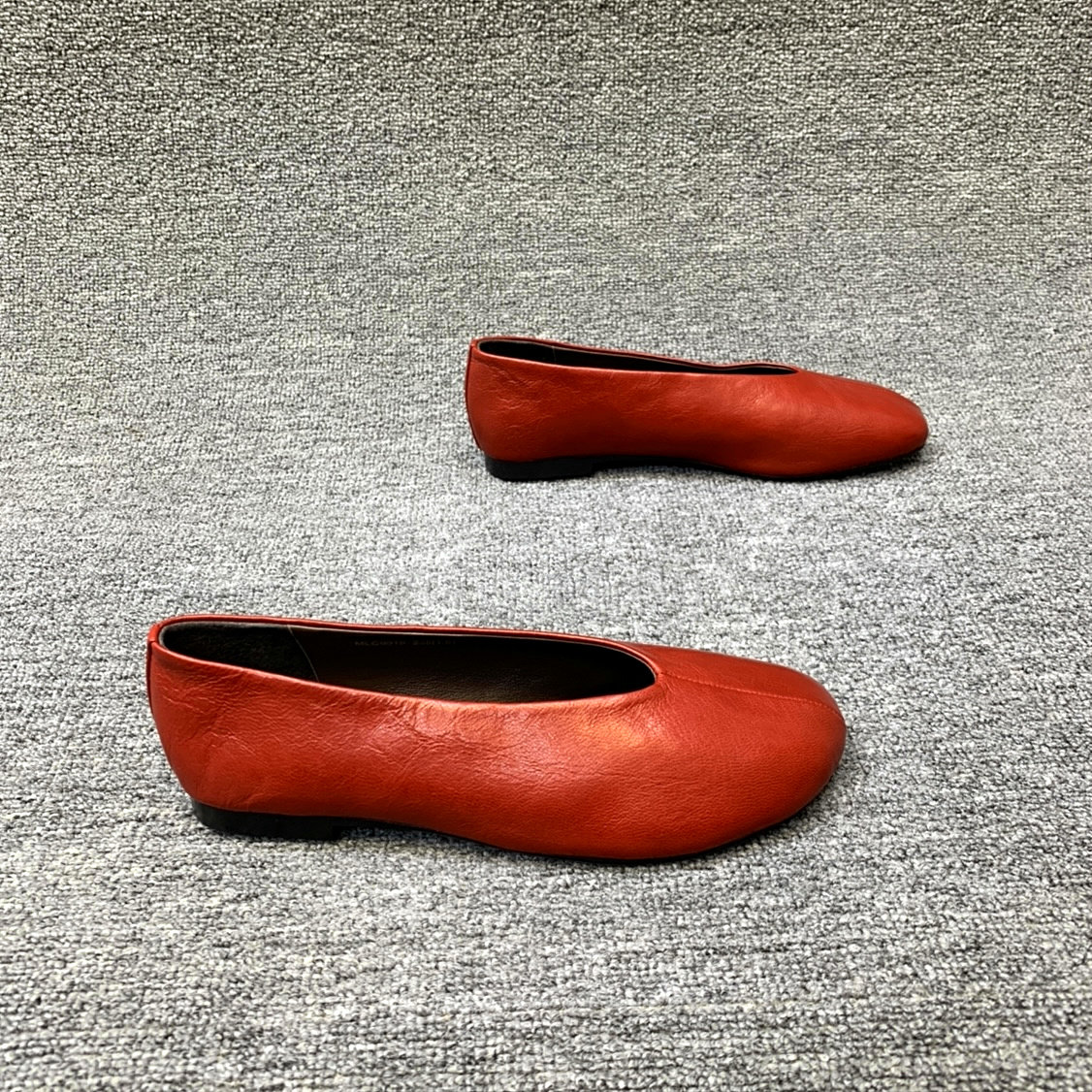 欧洲站女鞋2026春季新款欧货真皮浅口低跟圆头简约时尚单鞋奶奶鞋,淘宝优惠券,粉丝福利购,淘宝优惠卷