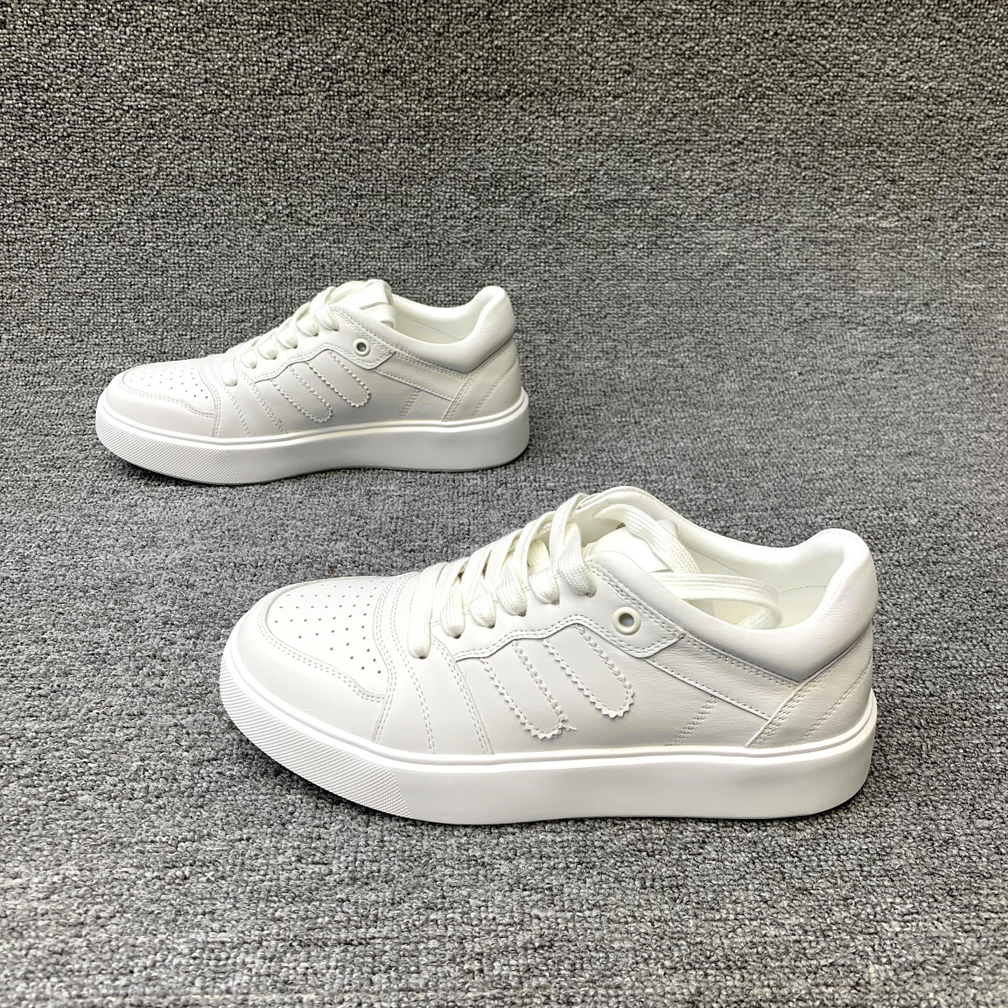 欧洲站女鞋2026春季新款欧货真皮系带圆头网孔时尚休闲板鞋小白鞋,淘宝优惠券,粉丝福利购,淘宝优惠卷