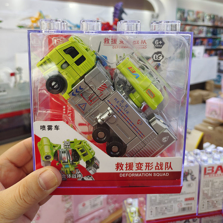 粤星动漫救援变形战队儿童男孩玩具直升机救护车6合体机器人礼物,淘宝优惠券,粉丝福利购,淘宝优惠卷