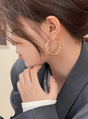大圈耳圈耳环女2025新款爆款小众独特夸张高级感气质轻奢素圈耳饰