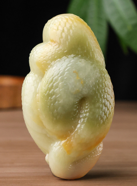 和田玉籽料玉蛇手把件